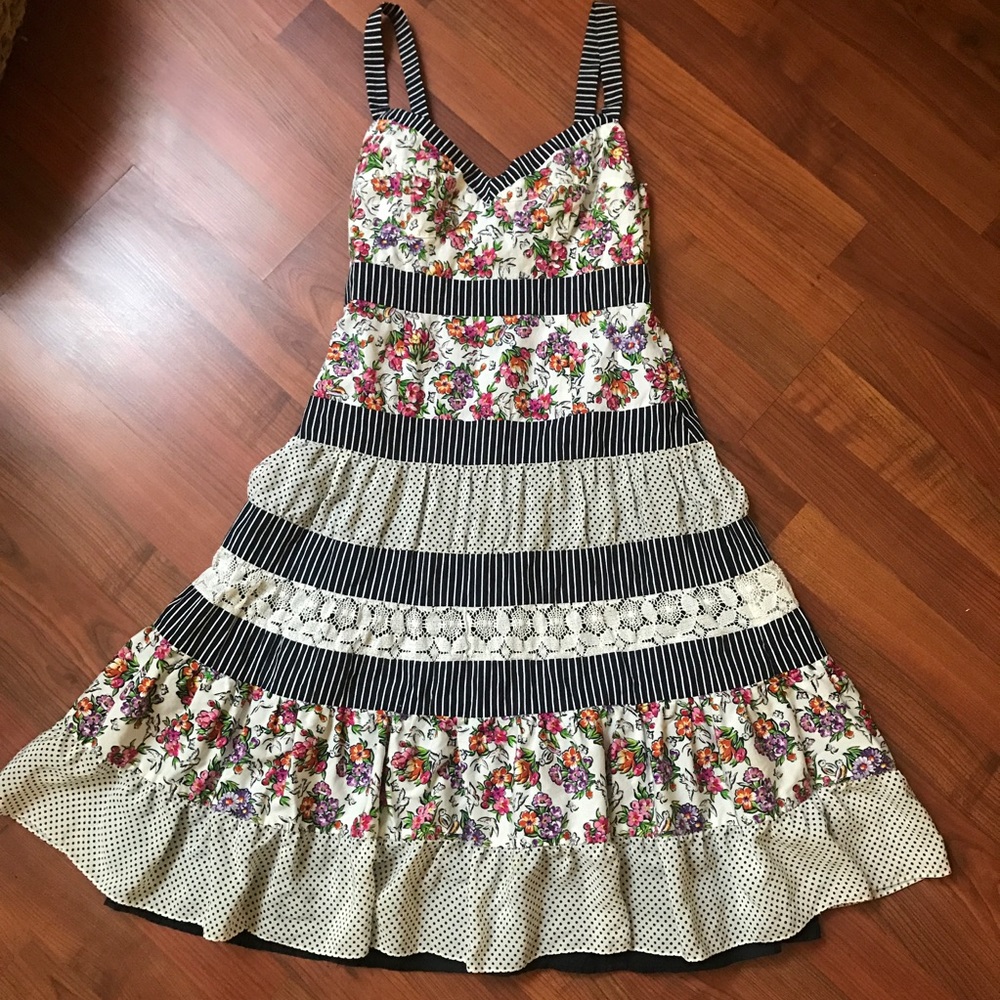 ⚡️SALE⚡️ Nanette Lepore Floral Multi Print Dress